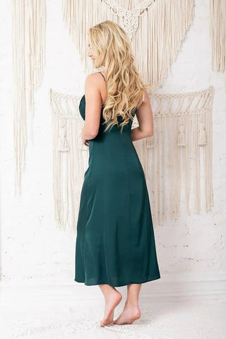 Kalimo high-quality satin, resembling silk nightgown Kalimo high-quality satin, resembling silk nightgown