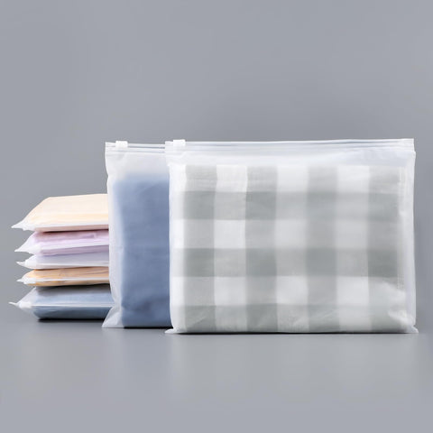 Svaldo Plastic Clothes Bags, 50Pcs 25 * 20cm Frosted Ziplock Bags, Waterproof and Moth Proof, Storage Bags for Travel, Home Storage, Selling Clothing