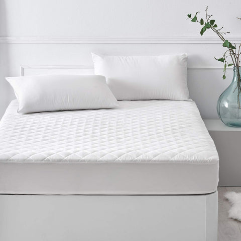 Pikolin Home - Pack of 2 Waterproof Mattress Protectors Quilted and Breathable Silktouch, Oeko-Tex Certified, for 150 cm Beds, up to 32 cm High