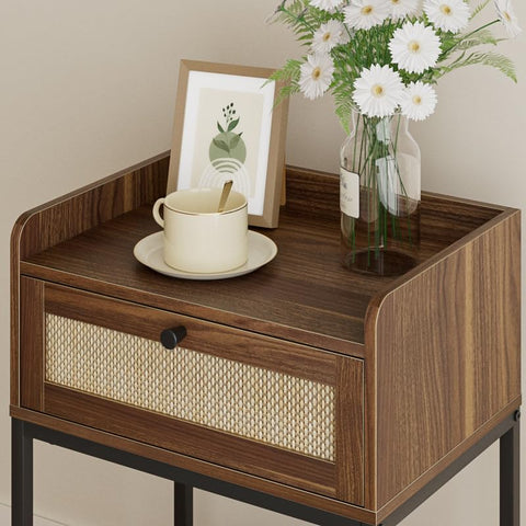 HEYZOEY Rattan Bedside Table, Walnut Modern Bedside Table with Storage Drawer and Shelf, Small Side Table for Bedroom, Living Room, Walnut Rattan
