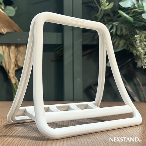 NEXSTAND K11 Vertical Laptop Stand – Adjustable Space-Saving Desktop Organiser for Laptops, MacBooks, Tablets, and e-Readers – Self-Locking