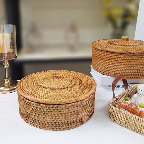 Rattan Basket With Lid, Wicker Basket for Organizing, Hand-Woven Decorative Box for Shlef or Table, Natural