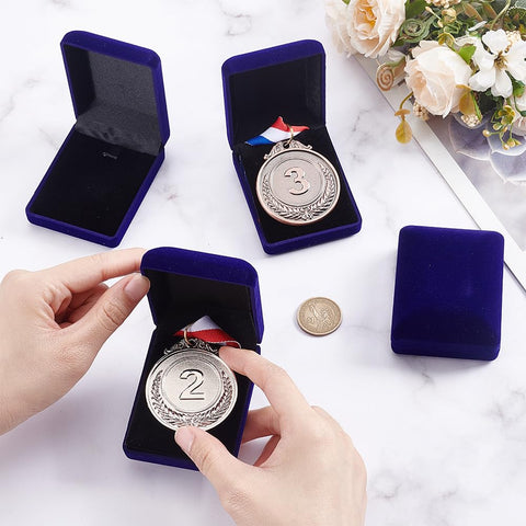 NBEADS 4 Pcs Velvet Badge Display Box, 6.1x7.8x3.2cm Lapel Pin Collection Display Holder Necklace Bracelet Gift Box for Badges Lapel Pin Coin Jewelry