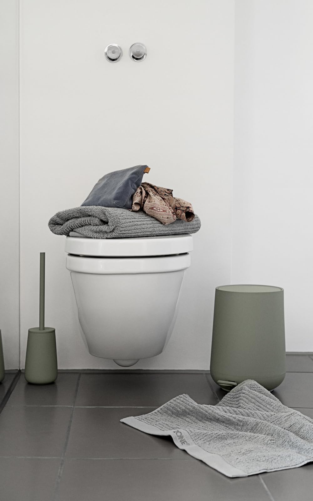 Zone Denmark Nova Pedal Bin, Cosmetic Bathroom Bin, Small Waste Bin for Bathroom, 3 Litre, Ø 20.5 cm, Height 23.5 cm, Matcha Green