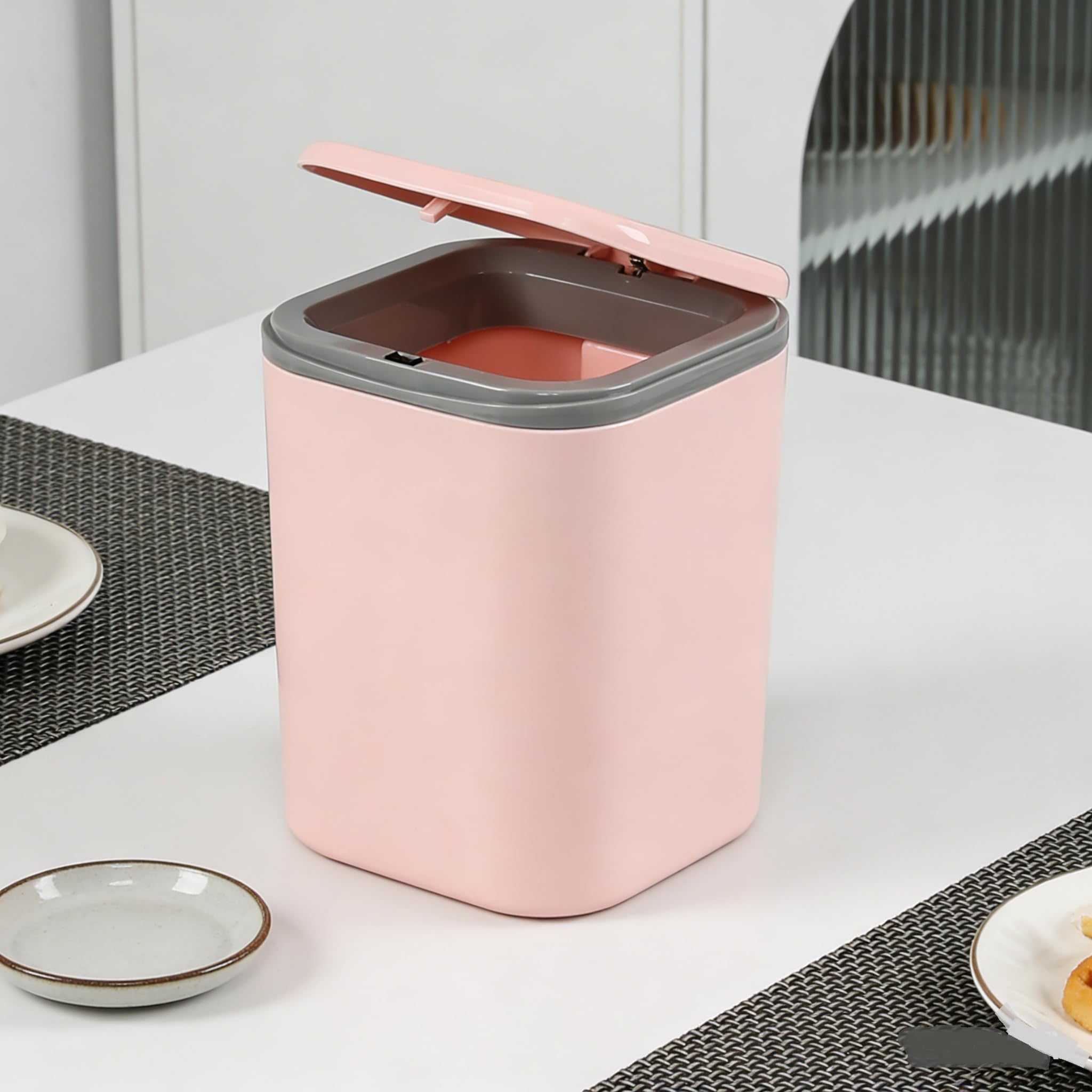 Yesdate Table Bin Mini Desk Rubbish Bin with Lid, 2 Litre Small Table Wastebasket for Office, Home, Bathroom, Bedroom, Car (Pink)