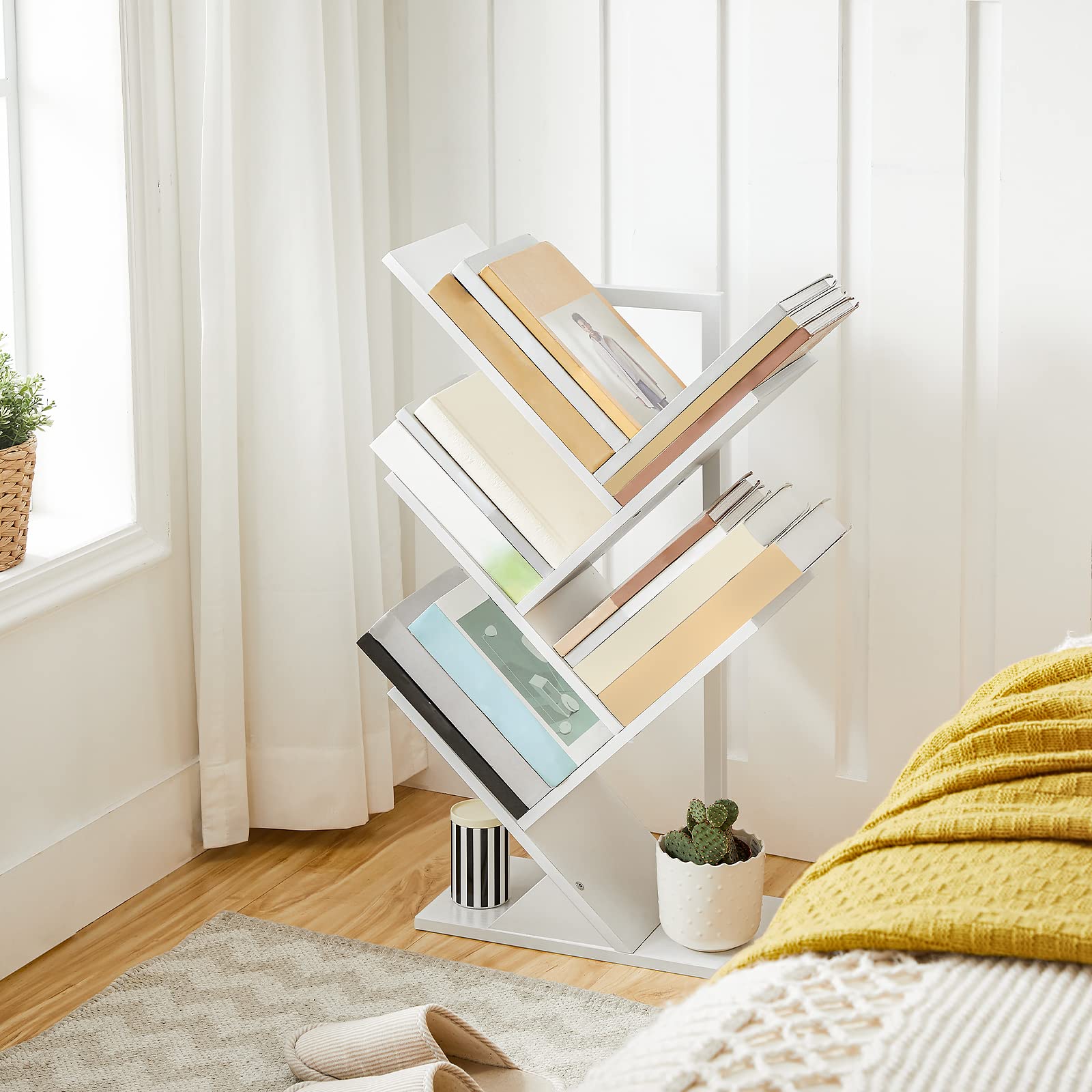 HOOBRO Tree Book Shelf 71 cm, 4-Tier Small Bookcase, Floor Free Standing Bookshelf, Desktop Bookcase, Display Book Magazine, White EWT04SJ01G1