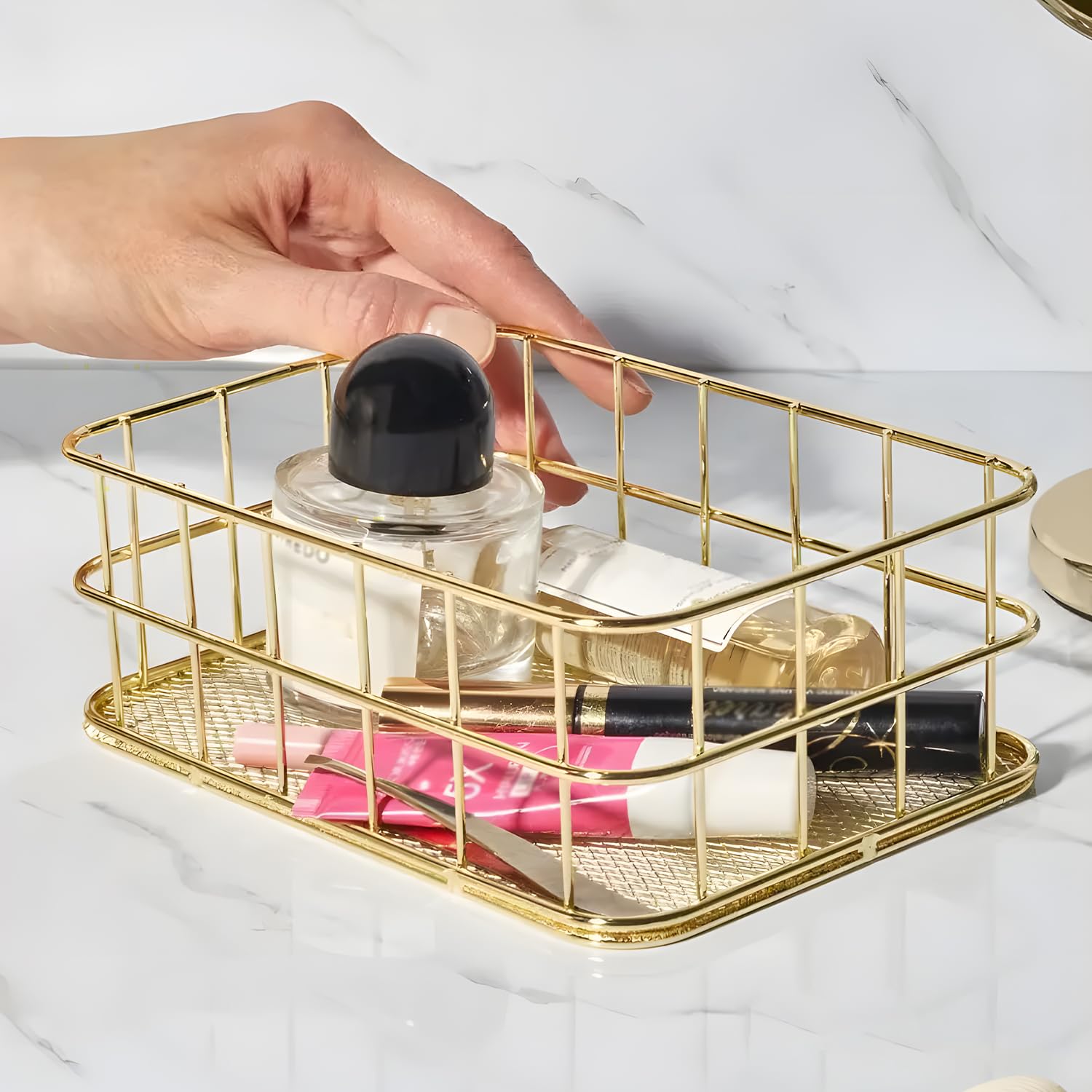 Hapivida Wire Storage Basket, 17x12x6cm Golden Desktop Metal Storage Basket Iron Grid Storage Tray Net Organizer Bins for Kitchen, Pantry, Bathroom