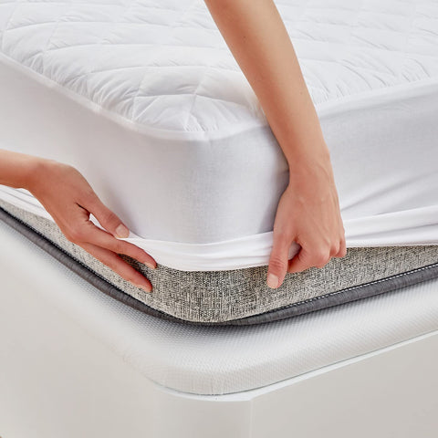 Pikolin Home – Mattress protector, Padded, Highly Breathable 180 x 190/200 cm white