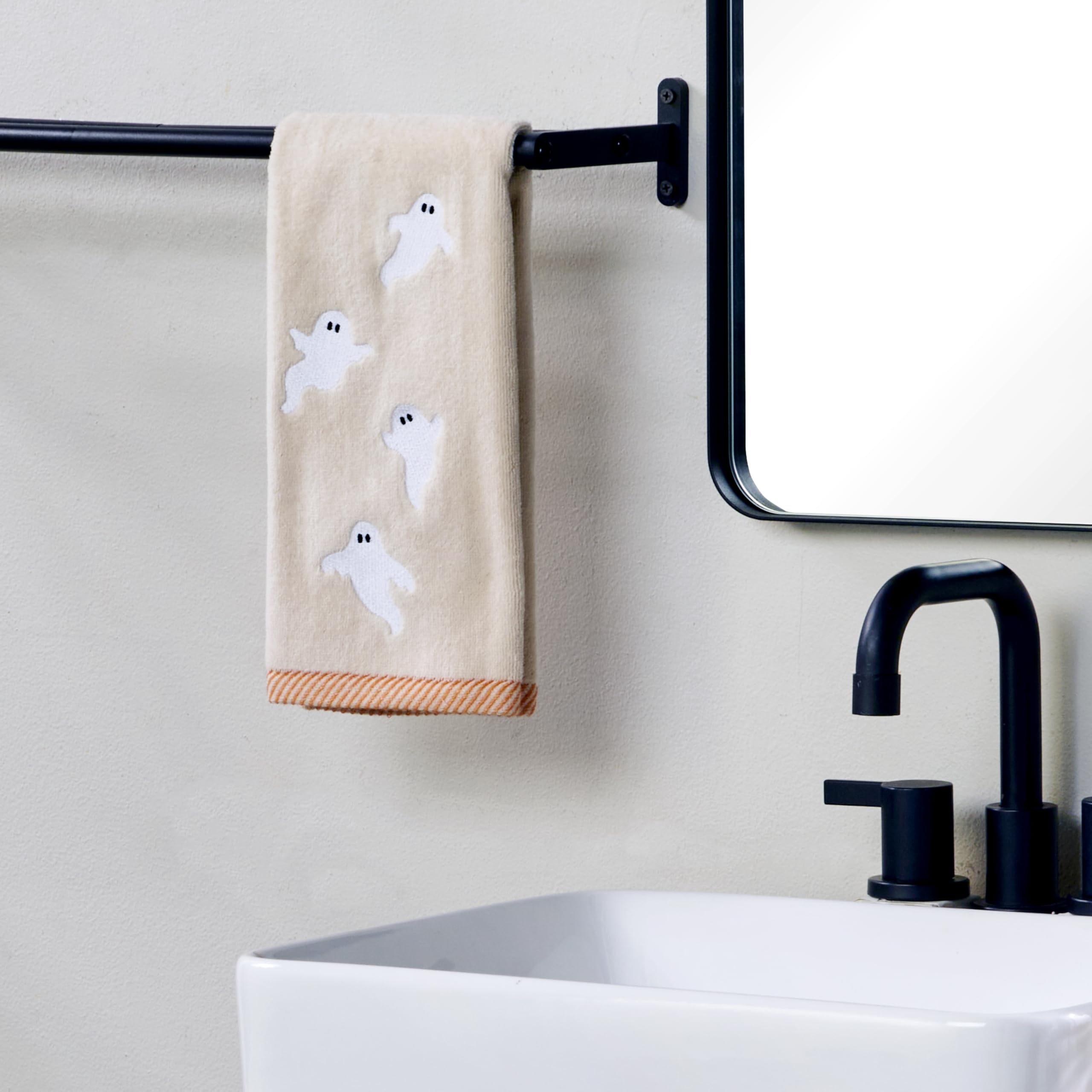 SKL Home Halloween Tossed Ghosts Hand Towel 2 pc Set for Bath/Kitchen/Bar & Gift