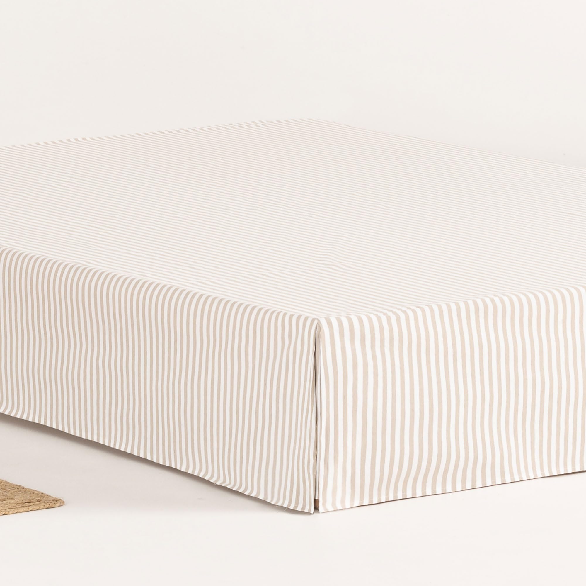 Bed Cover 140 x 190 / 200 cm Bed Base Cover 140 cm – Beige Stripes