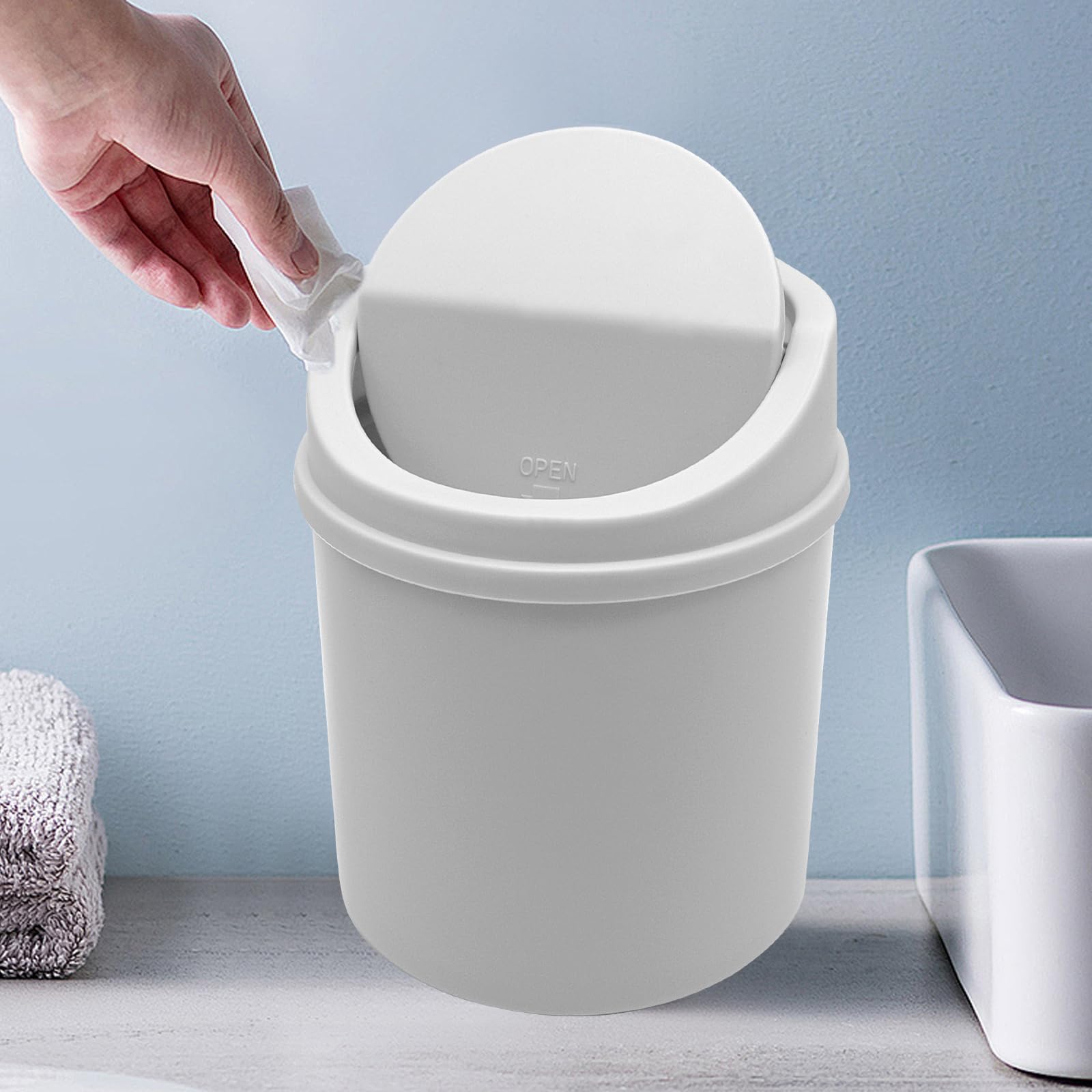 LTHERMELK Mini Desk Bin, White Plastic Desktop Trash Bin with Lid, Small Office Table Bin for Bathroom, Office, Kitchen, Bedroom