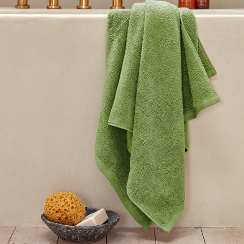 Christy Cirrus Family Towel Set | 6 Pieces | 2 Hand 2 Bath Towels 2 Bath Sheets | Quick Dry | Super Soft and Fluffy