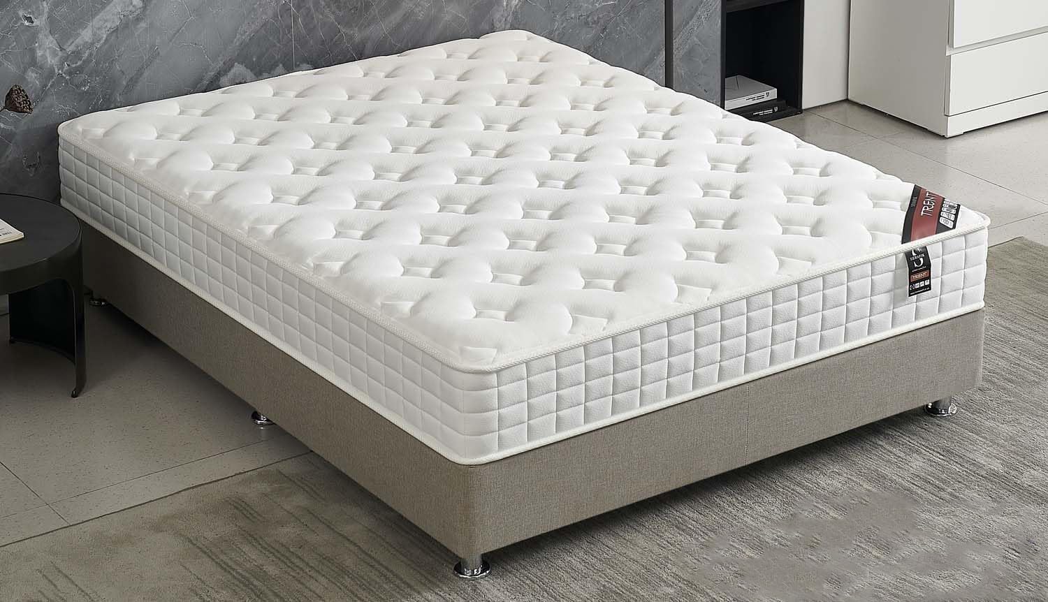Savako Luxury Memory Foam Pocket Sprung Mattress (Double)