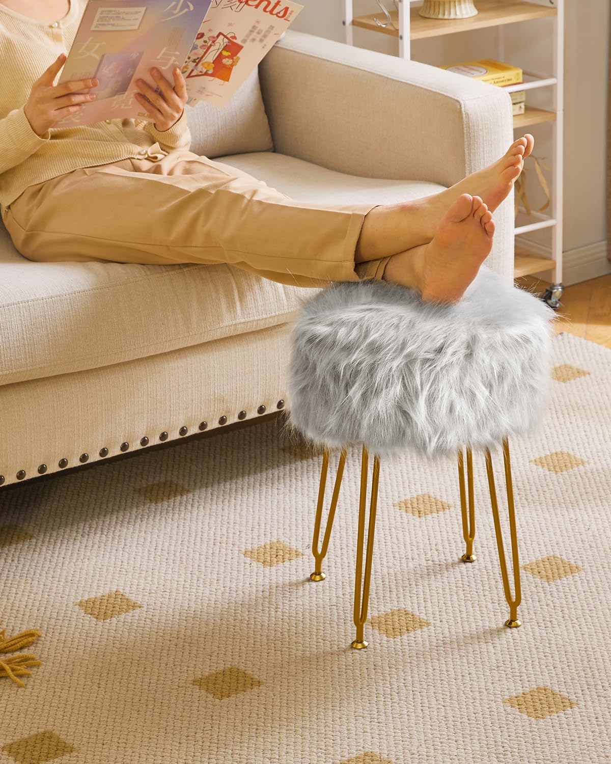 IBUYKE Round Faux Fur Vanity Stool with Storage, Makeup Chair, Gray WBD021G