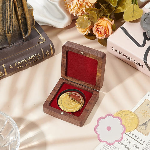 FINGERINSPIRE Single Wood Coin Display Box With Dark Red Velvet Inside 40mm