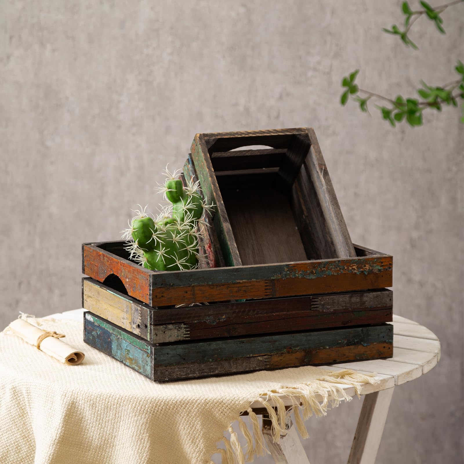 Venalys Set of 3 Distressed Wood Nesting Crates, Rustic Storage Wooden Crate Boxes, Farmhouse Stackable Wooden Basket Containers for Display (Random)