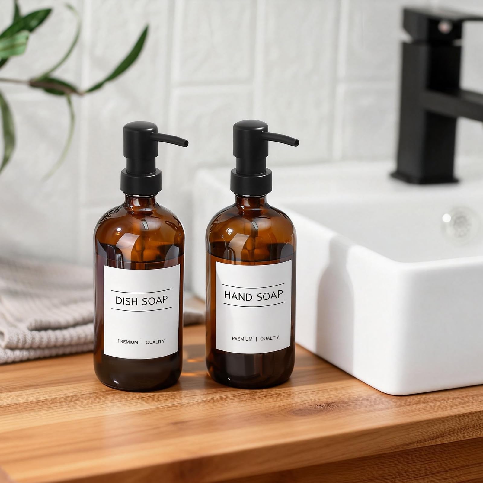 Hand Soap Dispenser,500ml Brown Glass Soap Dispensers, Washing Up Liquid Dispenser, Amber Glass Soap Dispensers Bottle with Pump And Label