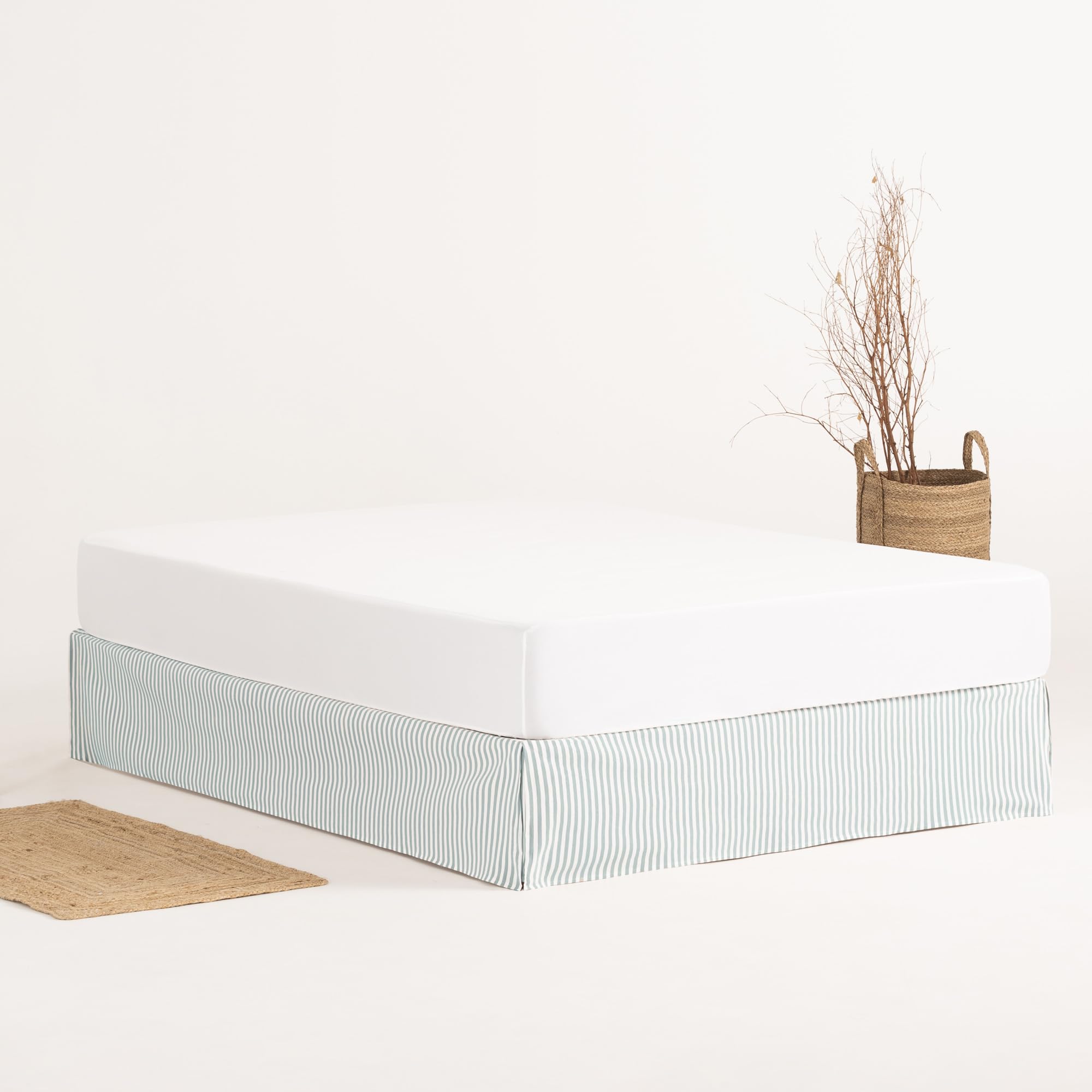 Bed Cover 180 x 190/200 cm Bed Base Cover 180 cm – Water Stripes
