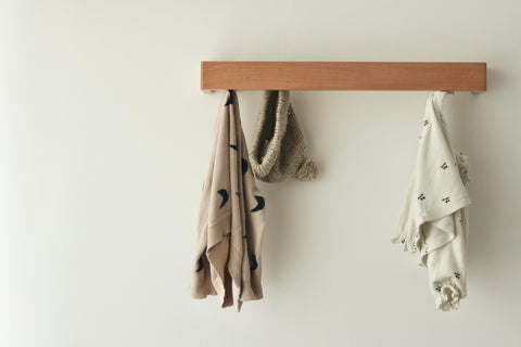 anaan Skuvo Wall Coat Rack with 6 Hooks Wooden Clothes Rail 60 cm