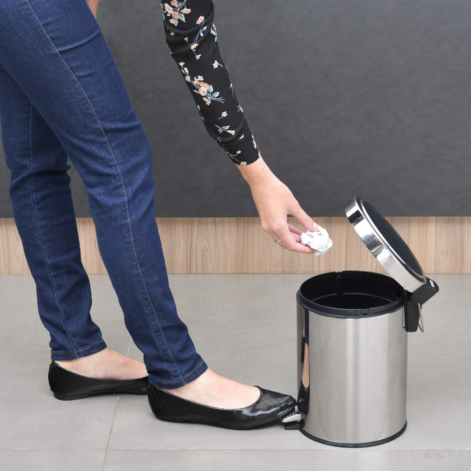 Tramontina 5L Pedal Bin Stainless Steel Bathroom Bin with Lid, 20.5 cm Diameter x 29 cm Height, 94538105