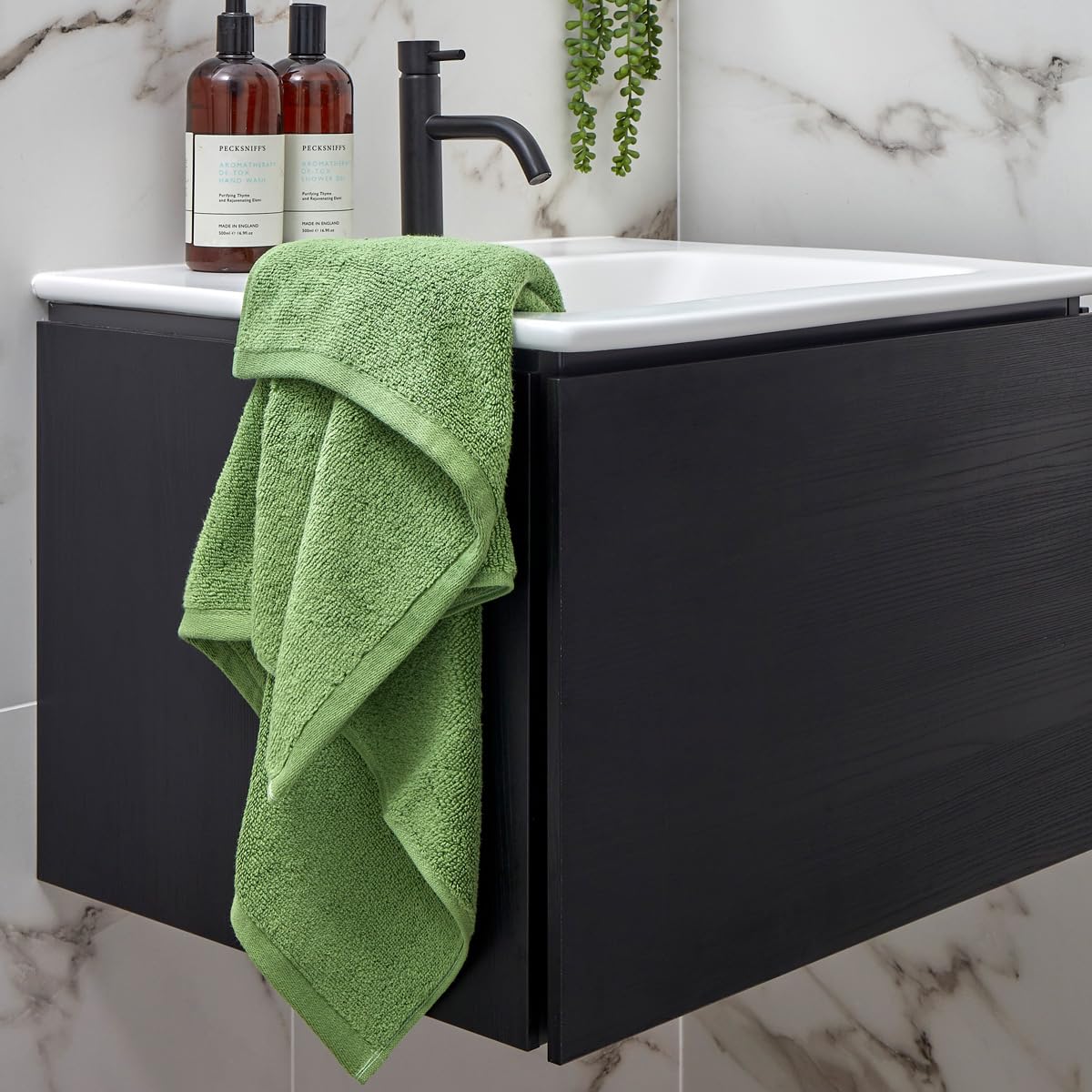 Christy Cirrus Family Towel Set | 6 Pieces | 2 Hand 2 Bath Towels 2 Bath Sheets | Quick Dry | Super Soft and Fluffy