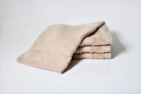 Bentley Priory Luxor Spa Towel 4 Pack of Face Flannels made from Absorbent 600 GSM Combed Cotton Multi Packs of Wash Cloths (BISCUIT)