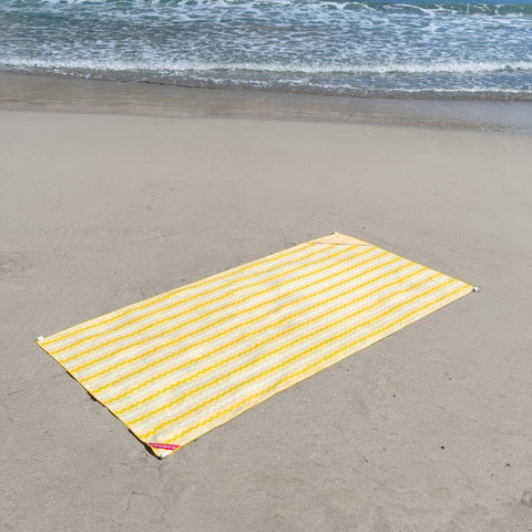 Flamingueo Large Beach Towel – for Beach, Pool and Garden – Ultralight – Extra Long – Flap for Hammocks – Cotton Blend – Blue