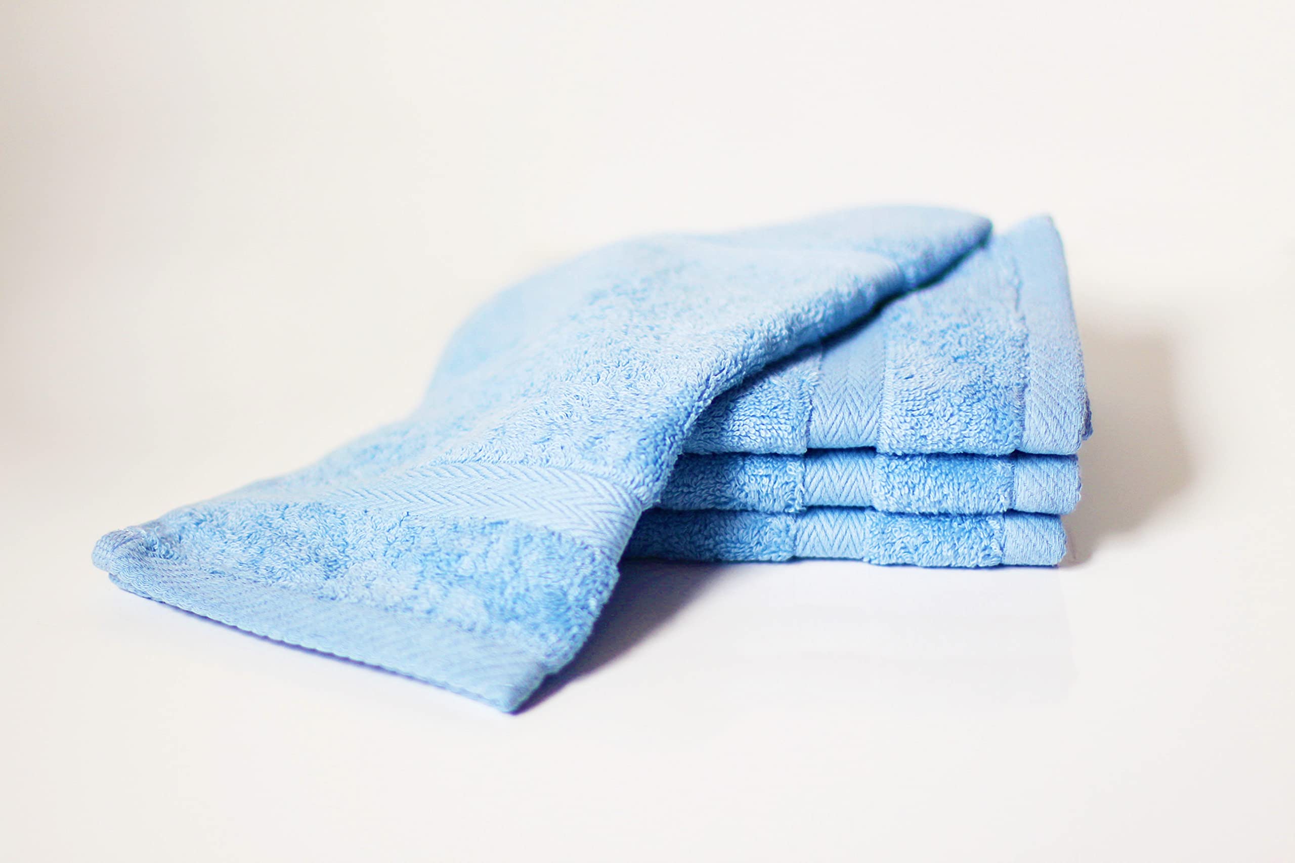 Bentley Priory Luxor Spa Towel 4 Pack of Face Flannels made from Absorbent 600 GSM Combed Cotton Multi Packs of Wash Cloths (COBALT BLUE)