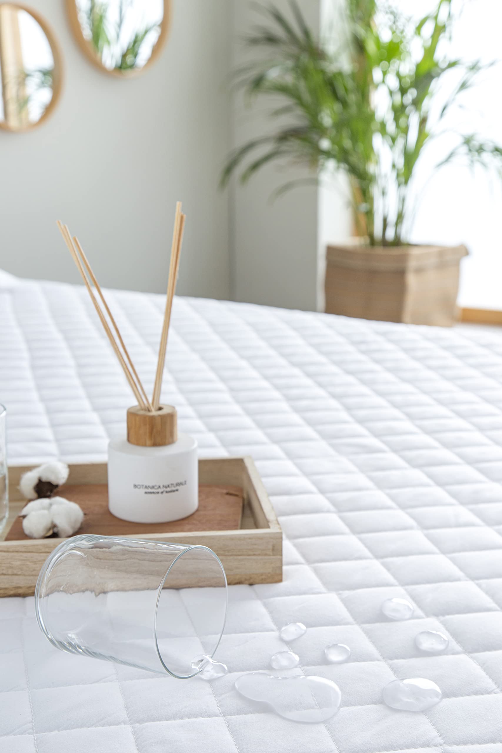 Todocama Mattress Protector, Anti Dust Mite Padding, Breathable, Waterproof and Hygienic (Bed 140 x 190/200 cm)