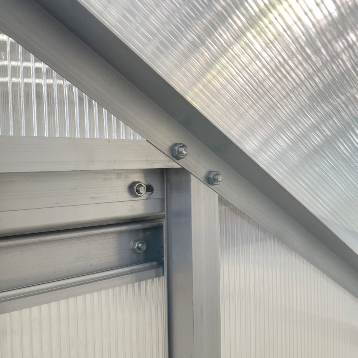 6 x 4ft Polycarbonate Greenhouse Aluminum Roof Vent, Rain Gutter Sliding Door,
