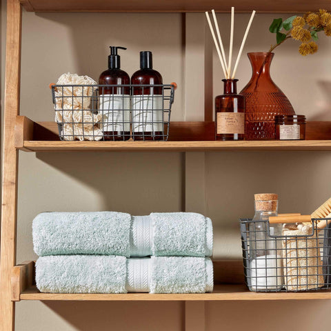 Christy Renaissance 2 Bath Towels Set | Eggshell | 100% Egyptian Cotton Pile | Luxuriously Soft and Super Absorbent | 675 GSM