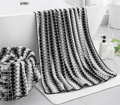 MAGGEA 2 Hand Towel Set 16"x31" Black White Towel Set for Bathroom,Highly Absorbent & Quick Dry Hand Towel for Daily Use,Soft Microfiber Multipurpose