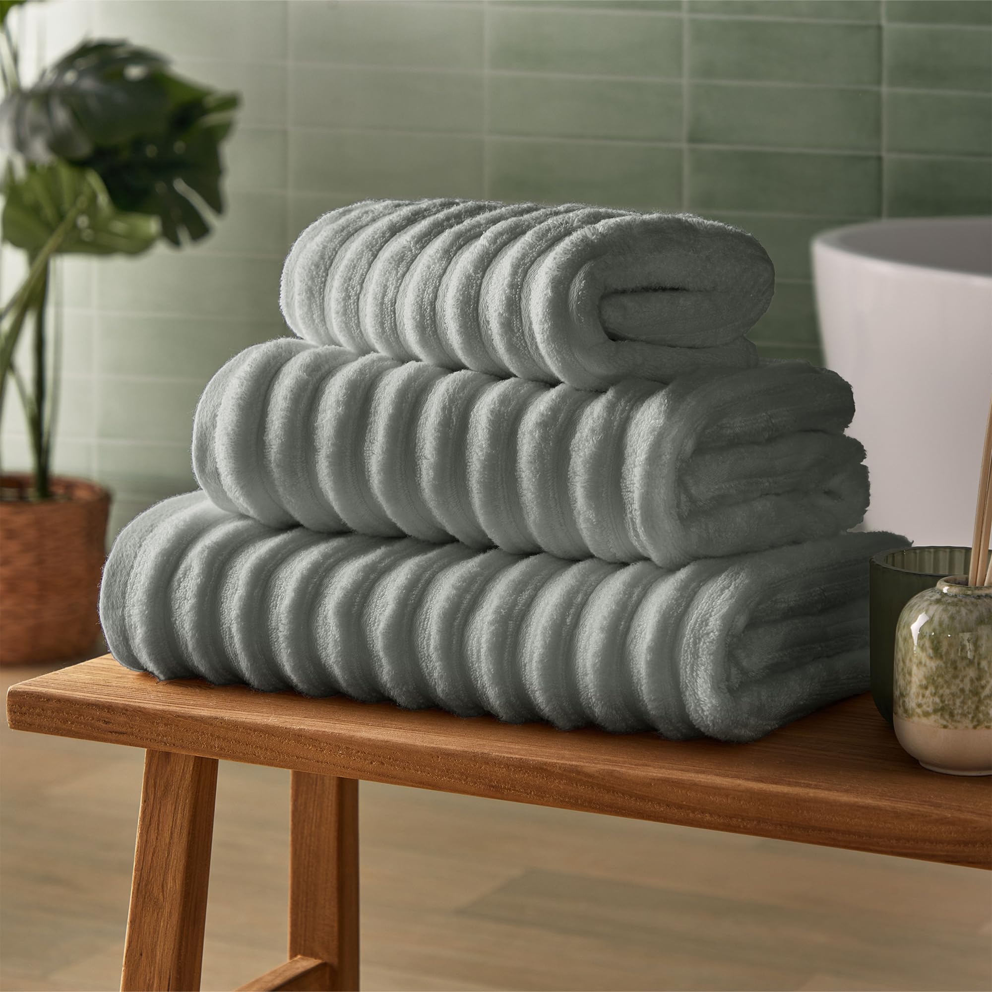 Silentnight Ribbed Cotton Bath Sheet - Luxuriously Soft & Super Absorbent Deep Thick Pile Towel - 100% Cotton BCI - Textured Dense Ribbed Bath Sheet