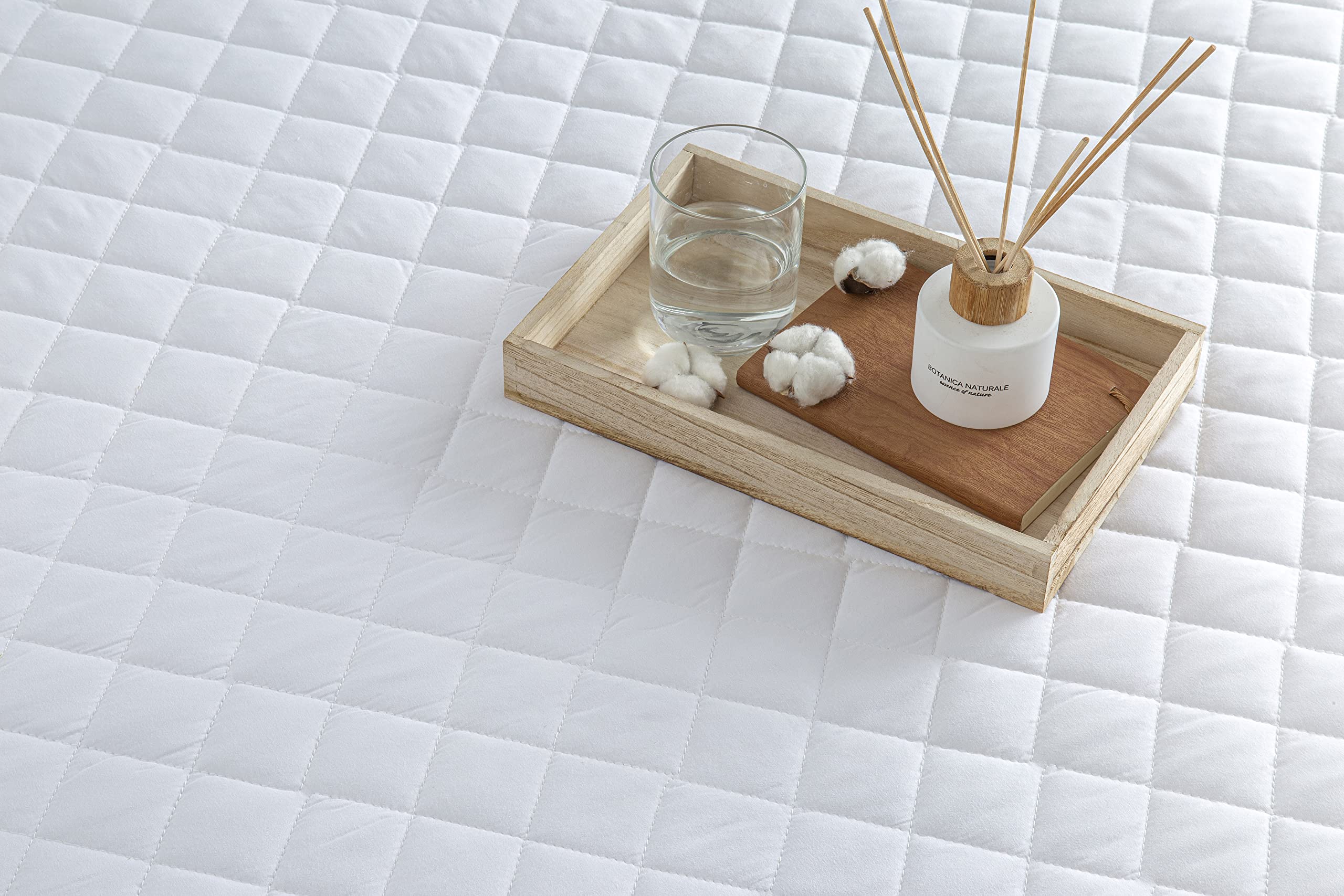Todocama Mattress Protector, Anti Dust Mite Padding, Breathable, Waterproof and Hygienic (Bed 140 x 190/200 cm)