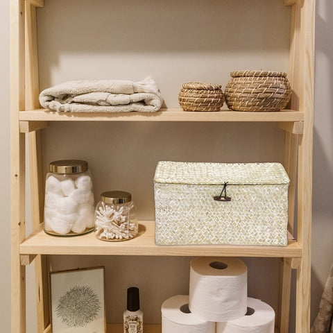 IGNPION Seagrass Storage Basket with Lid Woven Wicker Desktop Basket Rectangular Bathroom Storage Organiser Box