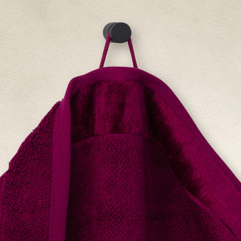 Möve Bamboo Luxe soap cloth 30 x 30 cm made of 60% cotton / 40% viscose from bamboo cellulose, berry