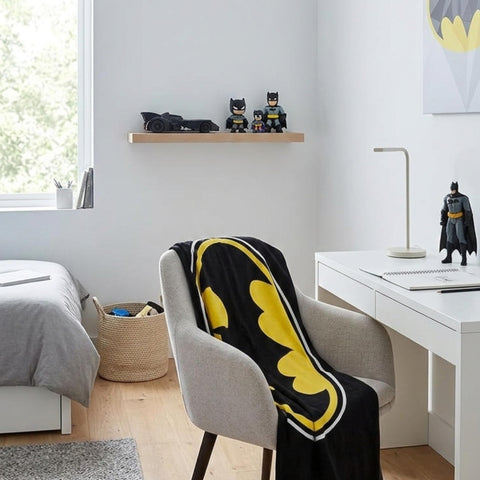BrandMac Batman Beach and Bath Towel – 100% Cotton, Soft and Absorbent Large Towel 70x140 cm, Ideal for Kids and Adults, Machine Washable