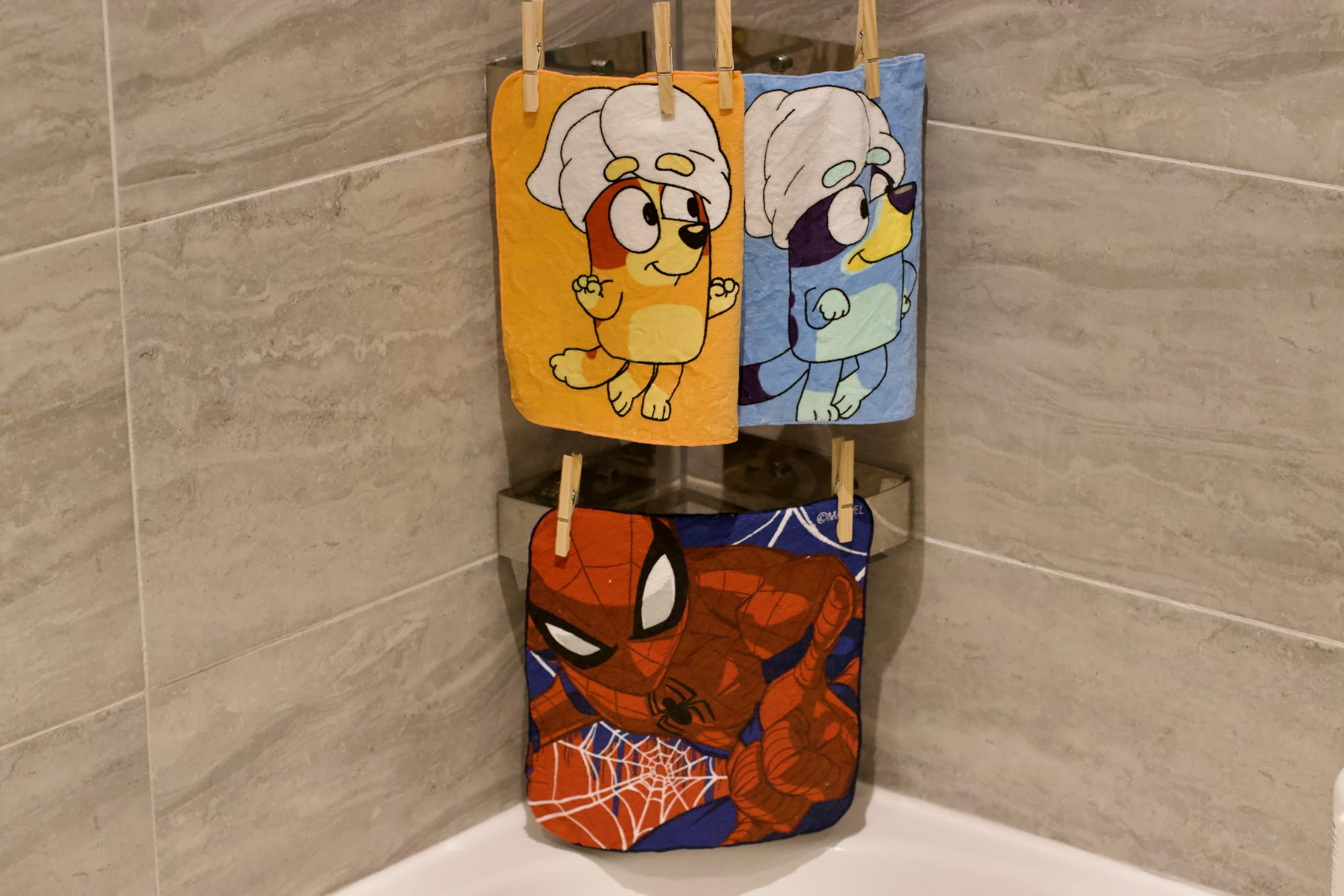 Lex's Linens Bluey & Spidey 3 Pack Magic Face Cloth