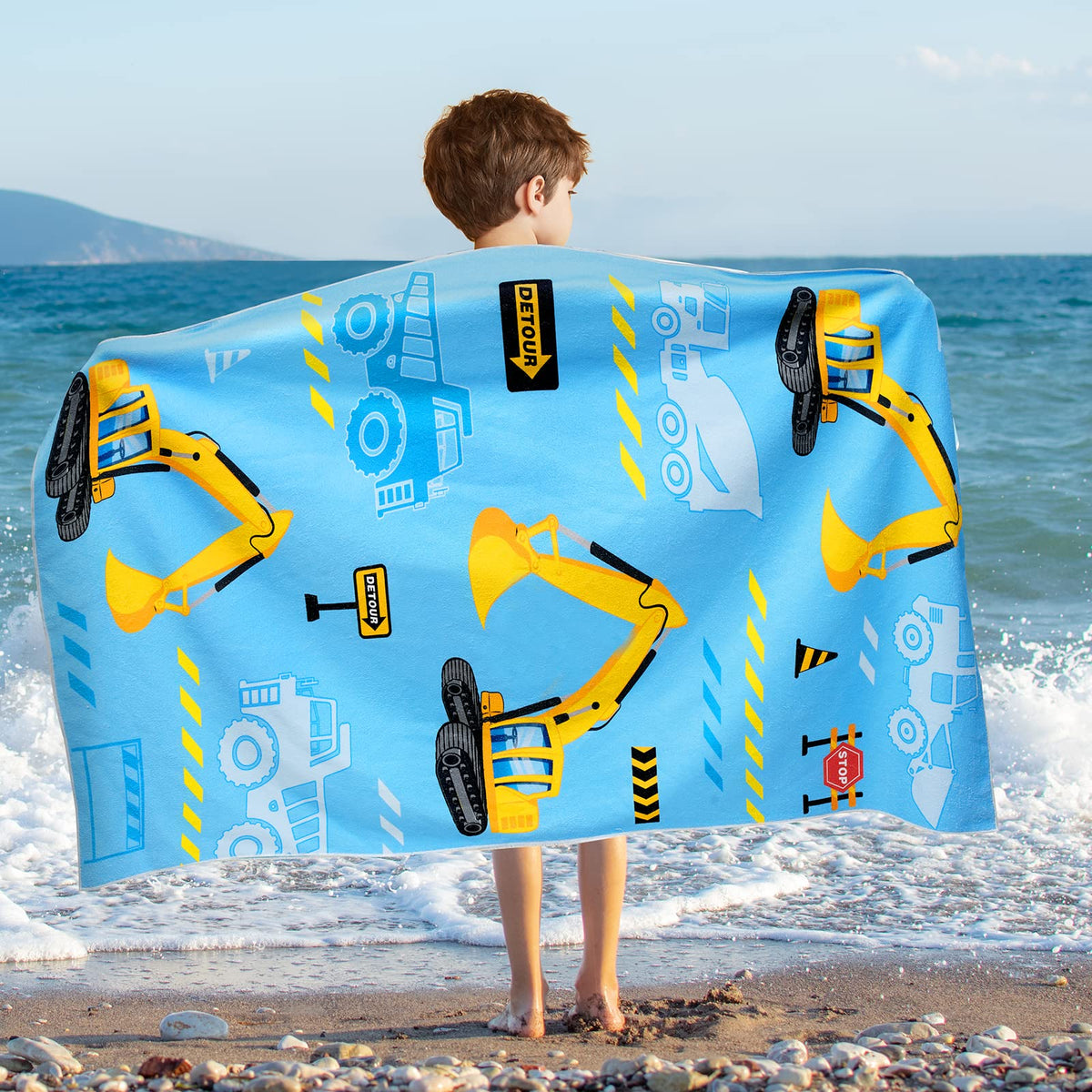 WERNNSAI Truck Microfibre Beach Towel for Kids, 76 x 150cm Bath Towel