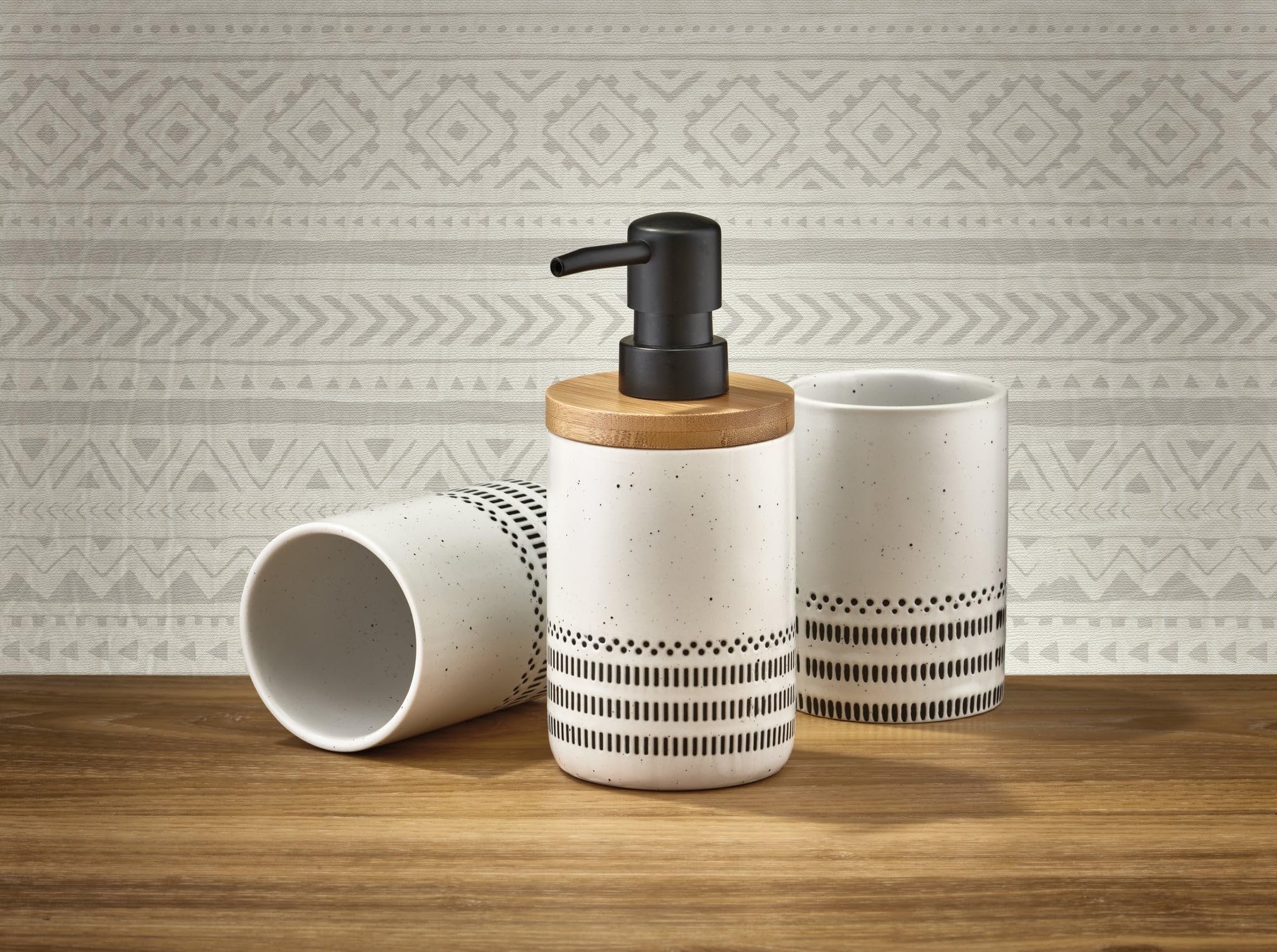 Kleine Wolke Alva toothbrush holder, accessories, colour: black and white, material: stoneware