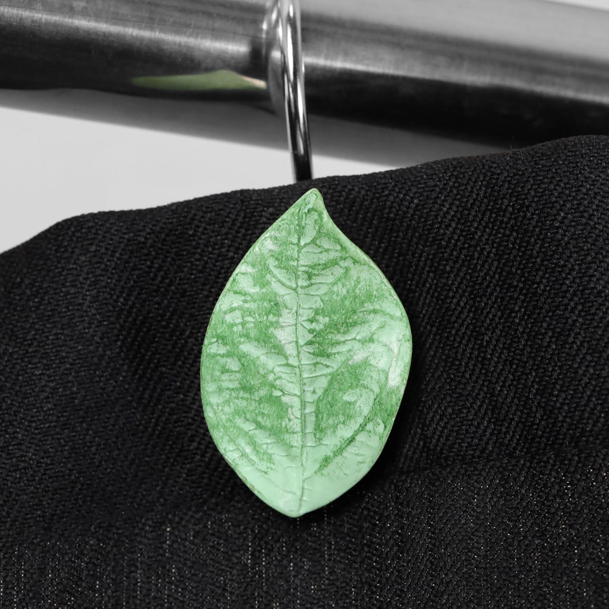 12Pcs Green Shower Curtain Hooks, Leaf Decorative Hooks with Rust-Resistant Metal Hooks