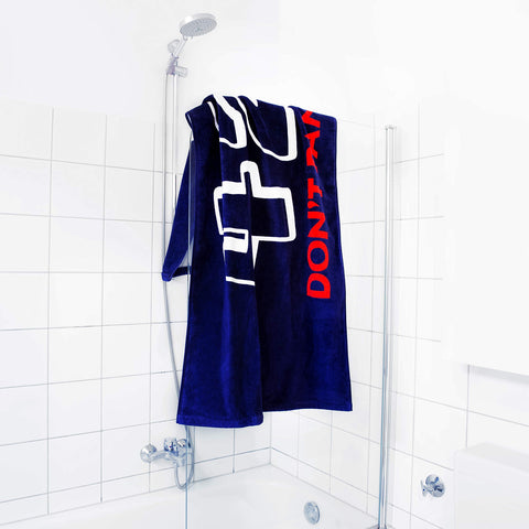 getDigital Bath Towel 42 Do Not Panic - Large Beach Towel for Fans of Douglas Adams Books - 70 x 140 cm, 100% Cotton
