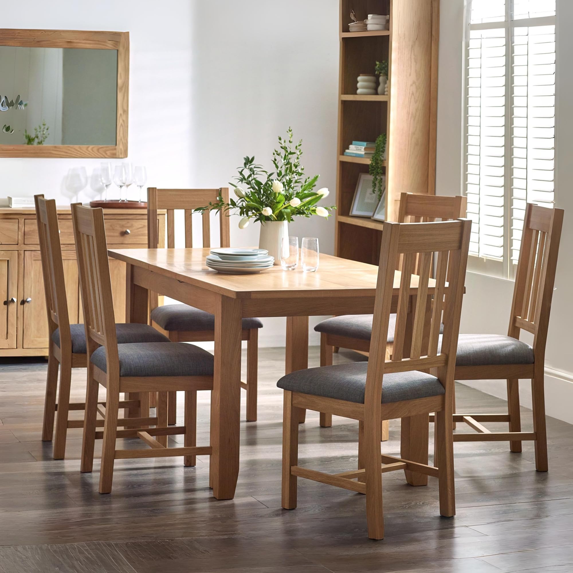 Julian Bowen Mallory Extending Dining Table for 6, Oak - H76 x W180 x D90cm