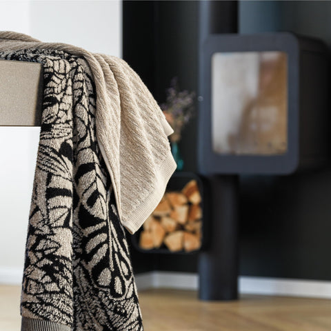 Möve Brooklyn Pinstripe Hand Towel 50 x 100 cm Natural/Deep Sea
