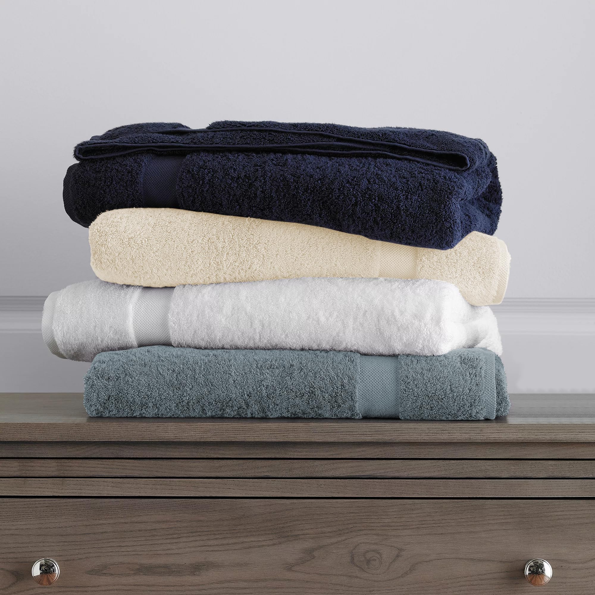 Delara 100% Organic Cotton Towels 650 GSM Plush Feather Touch Quick Dry Bath Towel, Pack of 4 GOTS Certified, Oeko-Tex Green Certified