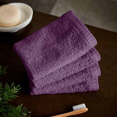 Catherine Lansfield Quick Dry Cotton 30x30 cm 4 Pack Face Cloths Plum