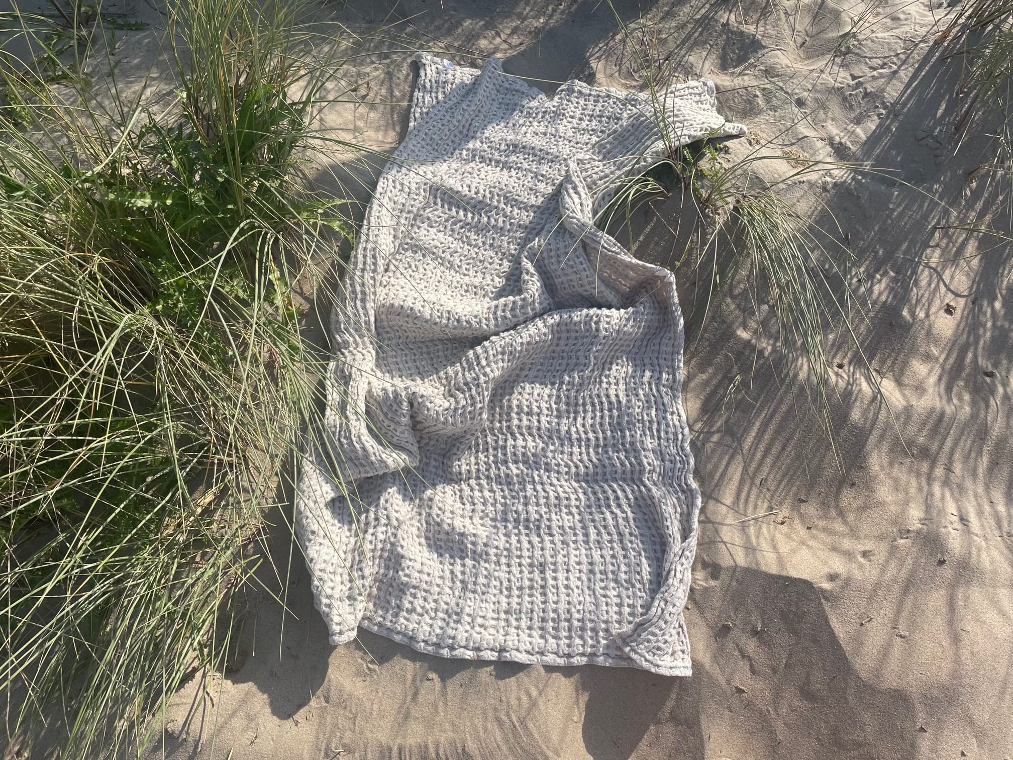 JOWOLLINA Waffle pique shower towel, bath towel, hair towel, half-linen, stonewashed natural (65 x 90 cm)