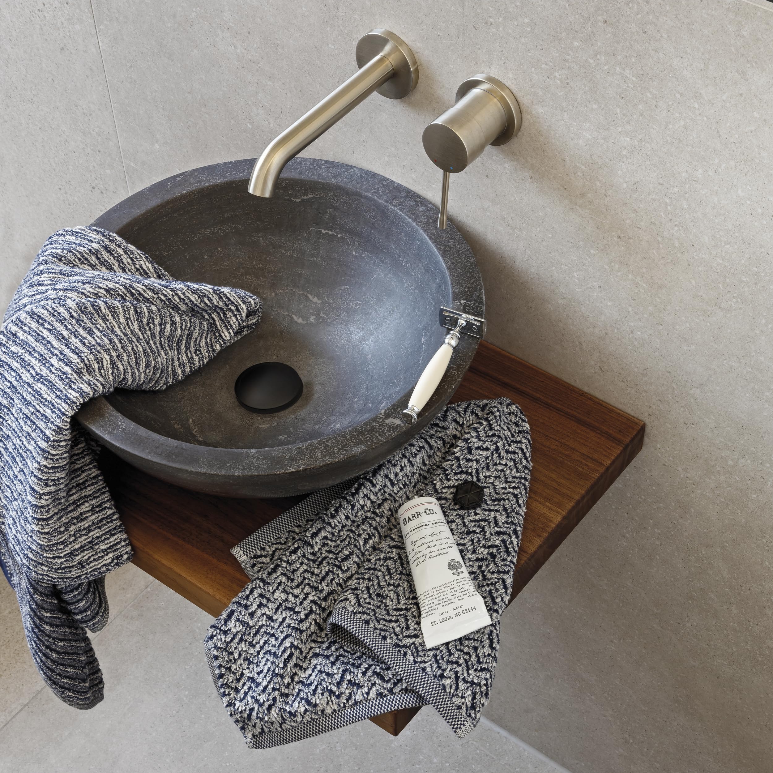 Möve Brooklyn Pinstripe Hand Towel 50 x 100 cm Natural/Deep Sea