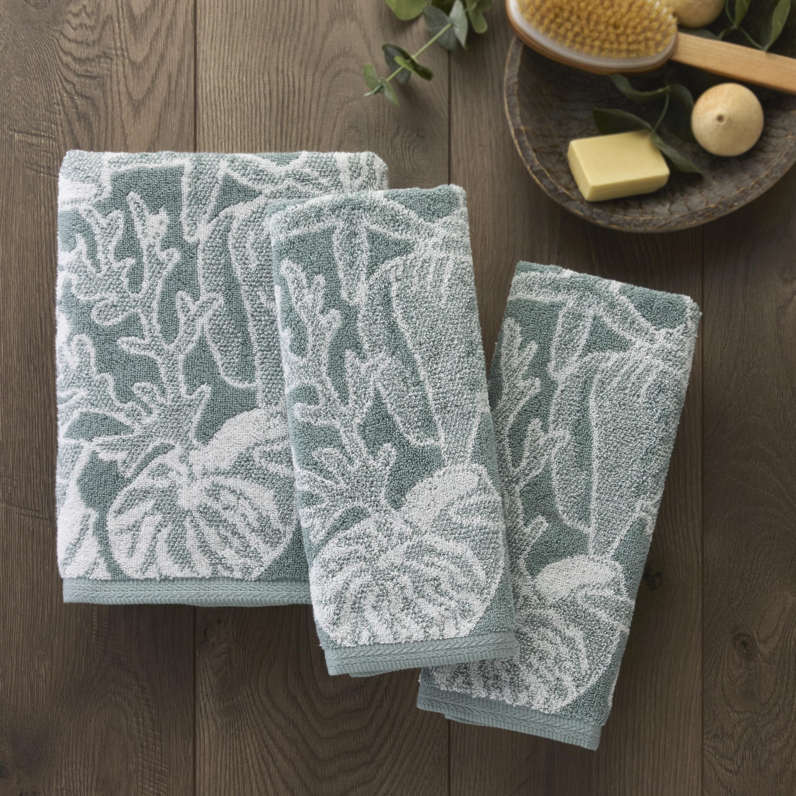 SKL Home South Seas Shell 100% Cotton Premium Bath Towel, 550 GSM, Reversible Jacquard, Soft & Absorbent, Tropical/Coastal/Beach/Resort, Teal/White
