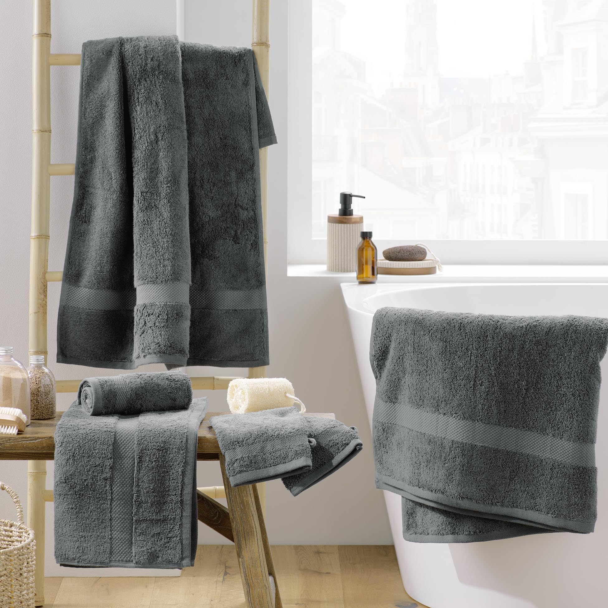Douceur d'Intérieur, Elegance Hand Towel (50 x 90 cm) Anthracite 100% Cotton Plain